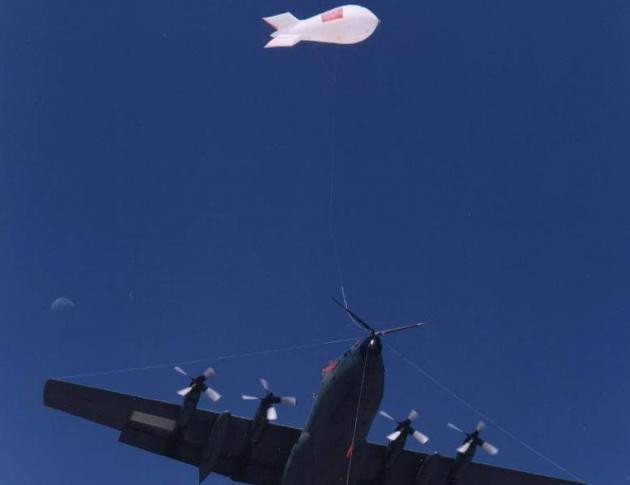 Βίντεο: Πώς να επιβιβαστείτε σε ένα αεροπλάνο που ήδη… πετάει!